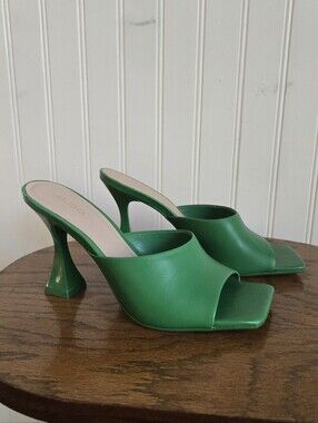 Aldo Modern Chic Green Open-Toe Mule Heels